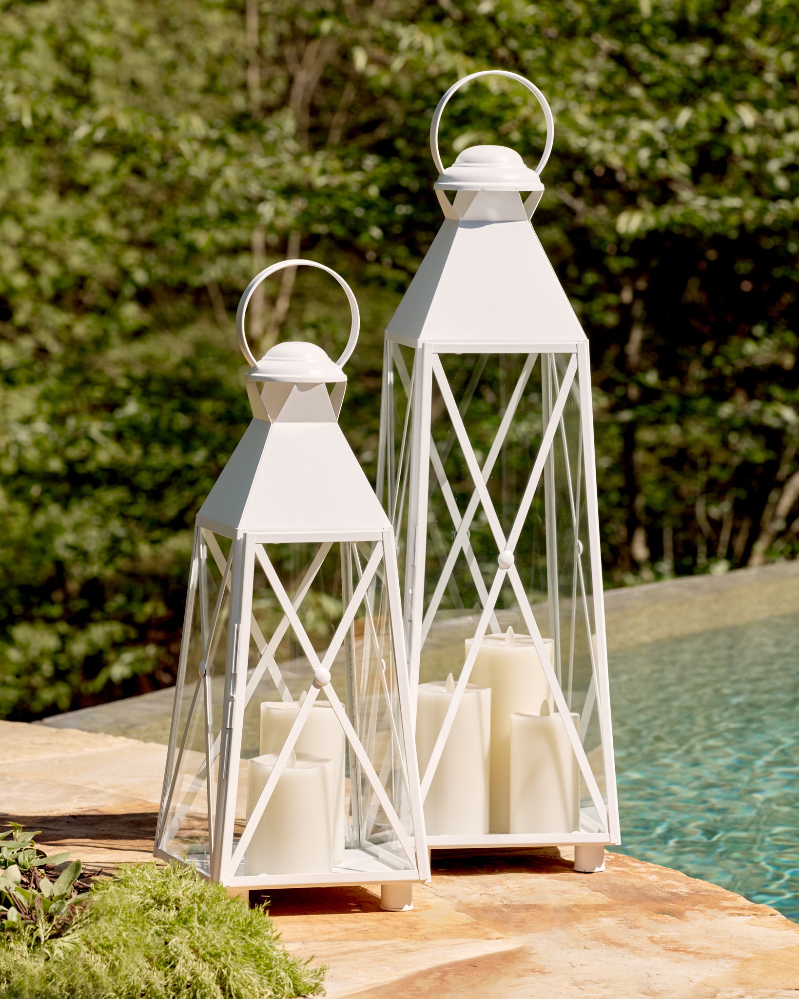 NEWPORT OUTDOOR LANTERN 25.5"