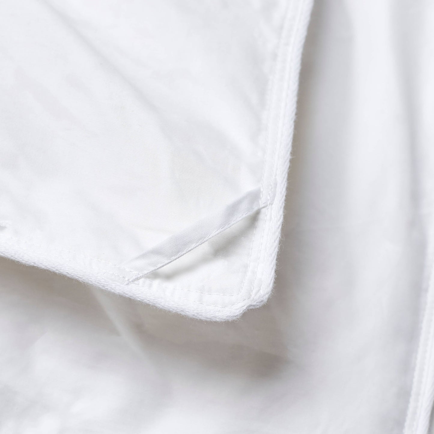 Down Alternative Comforter – All-Season Weight - Breathable: Twin 68x88