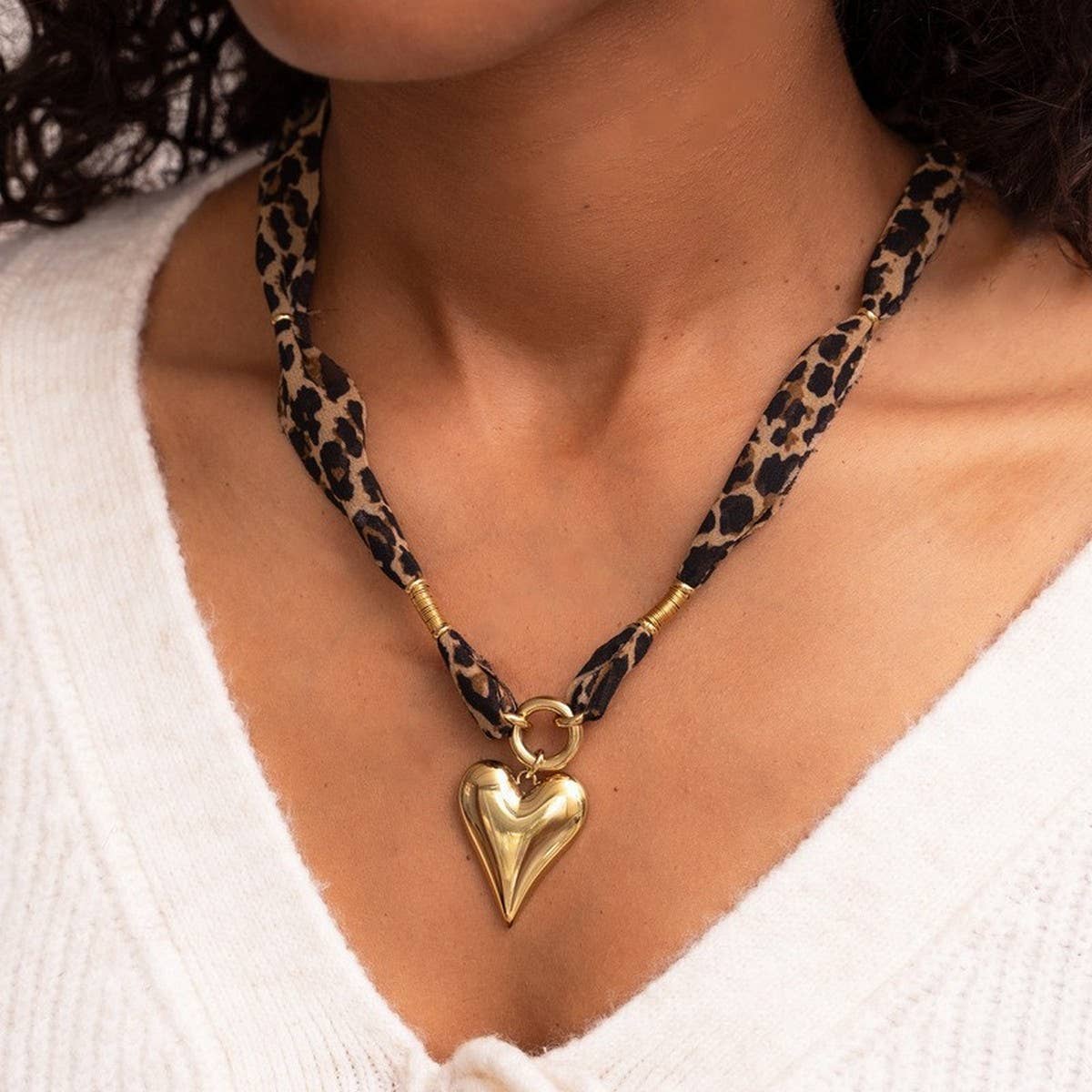 Leopard print heart stainless steel necklace_CWMM5705: GOLD / (OS) 1