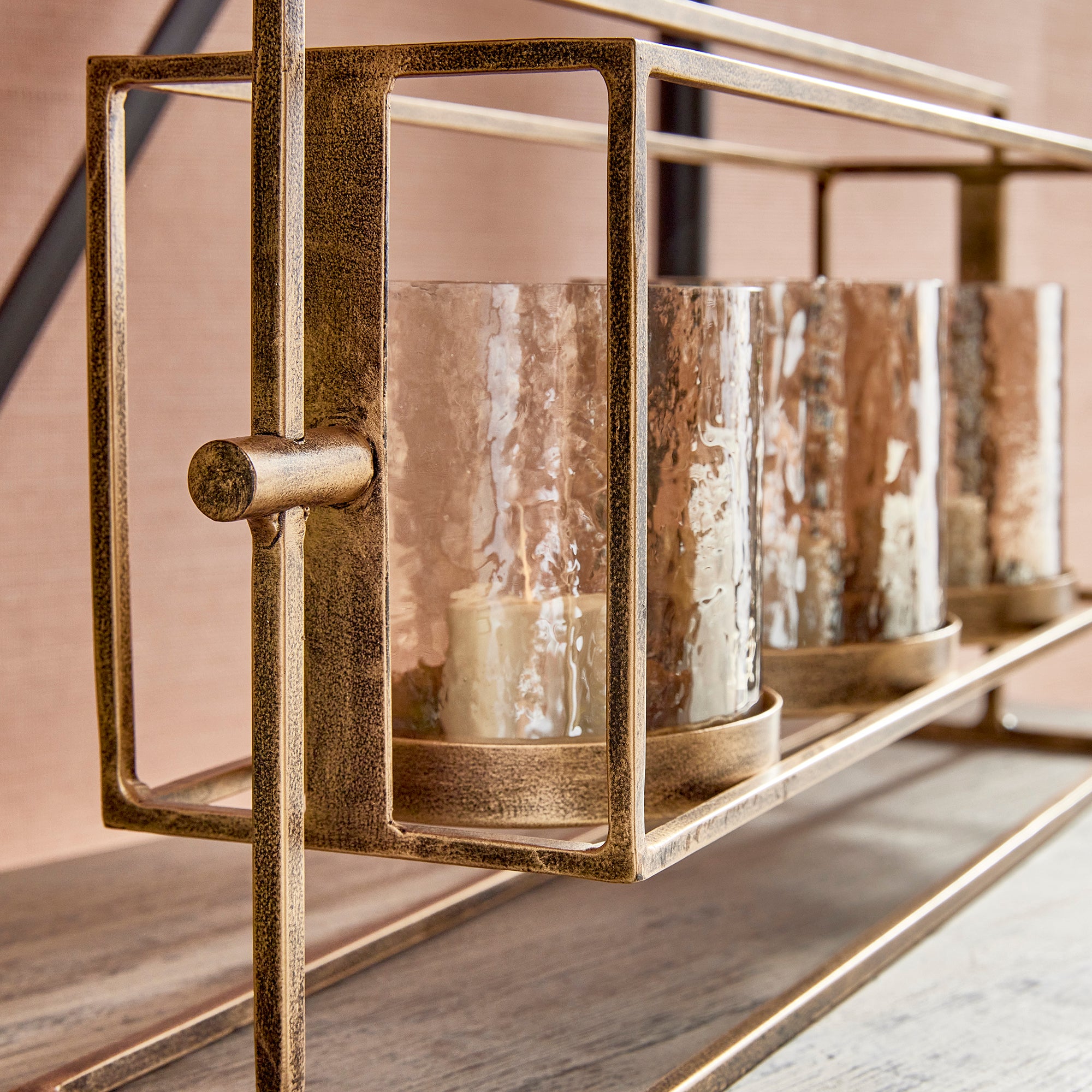 WESLEY 3-CANDLE HURRICANE