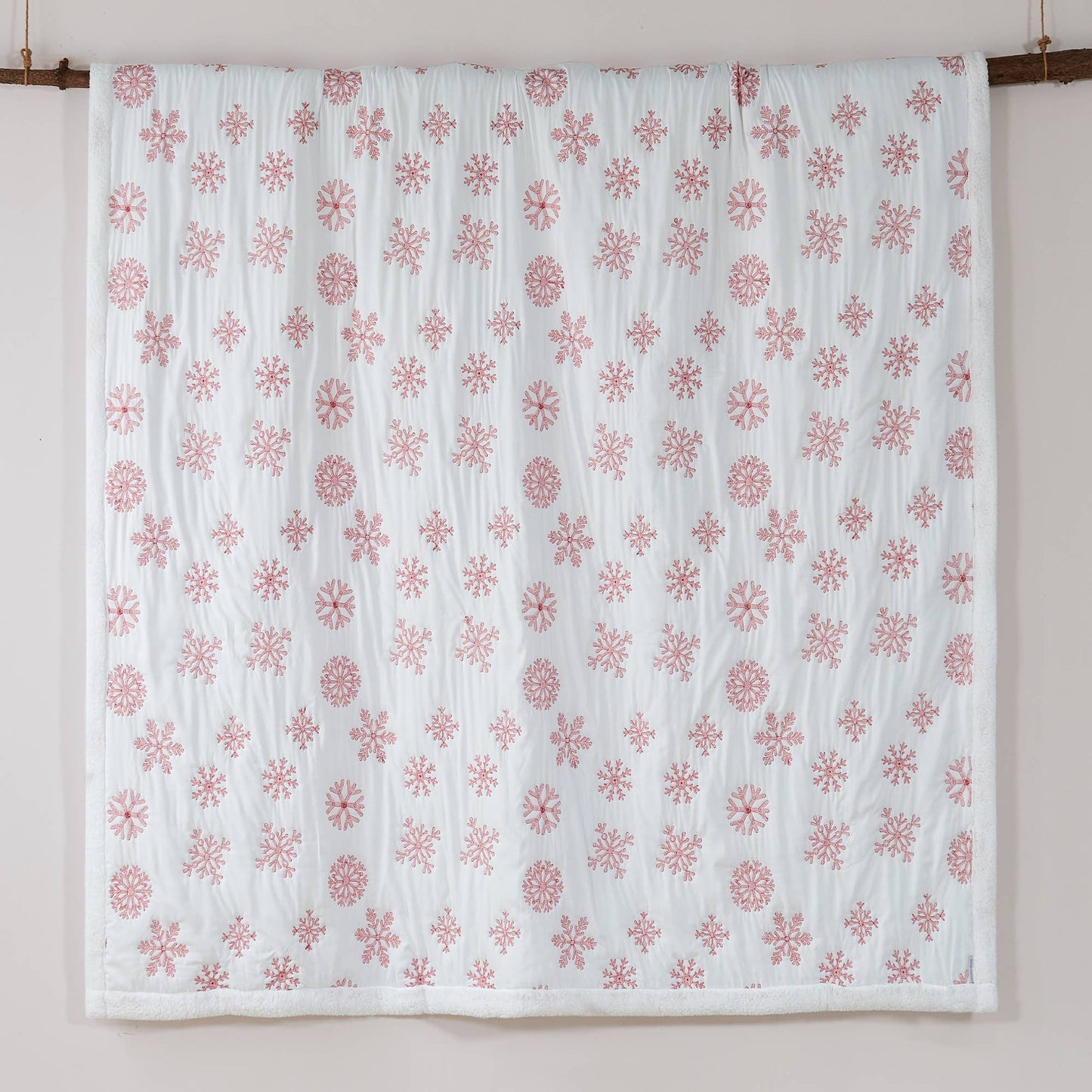 Red Snowflake Sherpa Quilt Set: Natural / King/Cal King