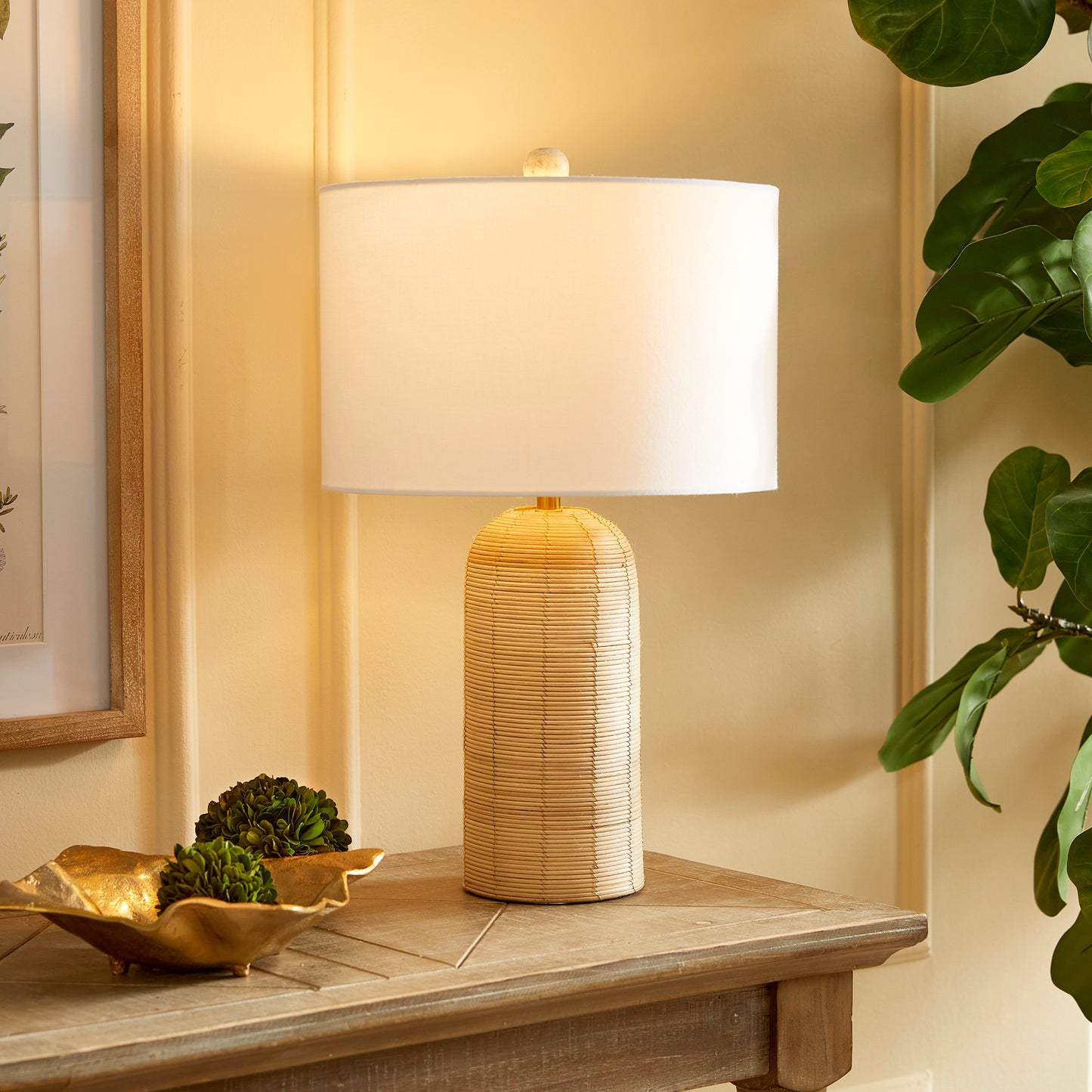 Maye Hourglass Lamp
