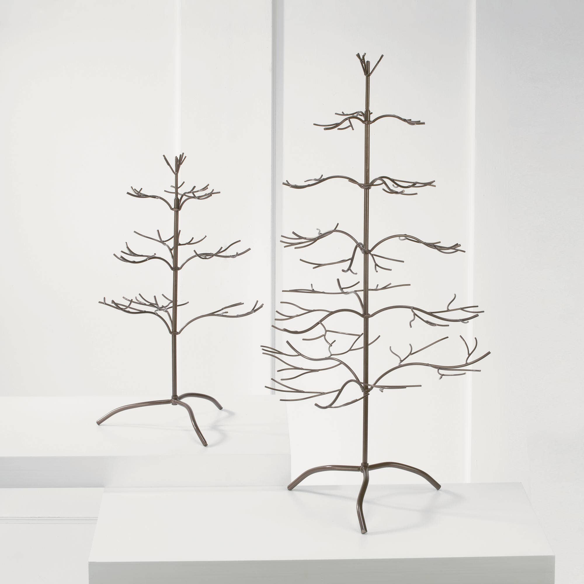 Ornament Trees: White / 25"