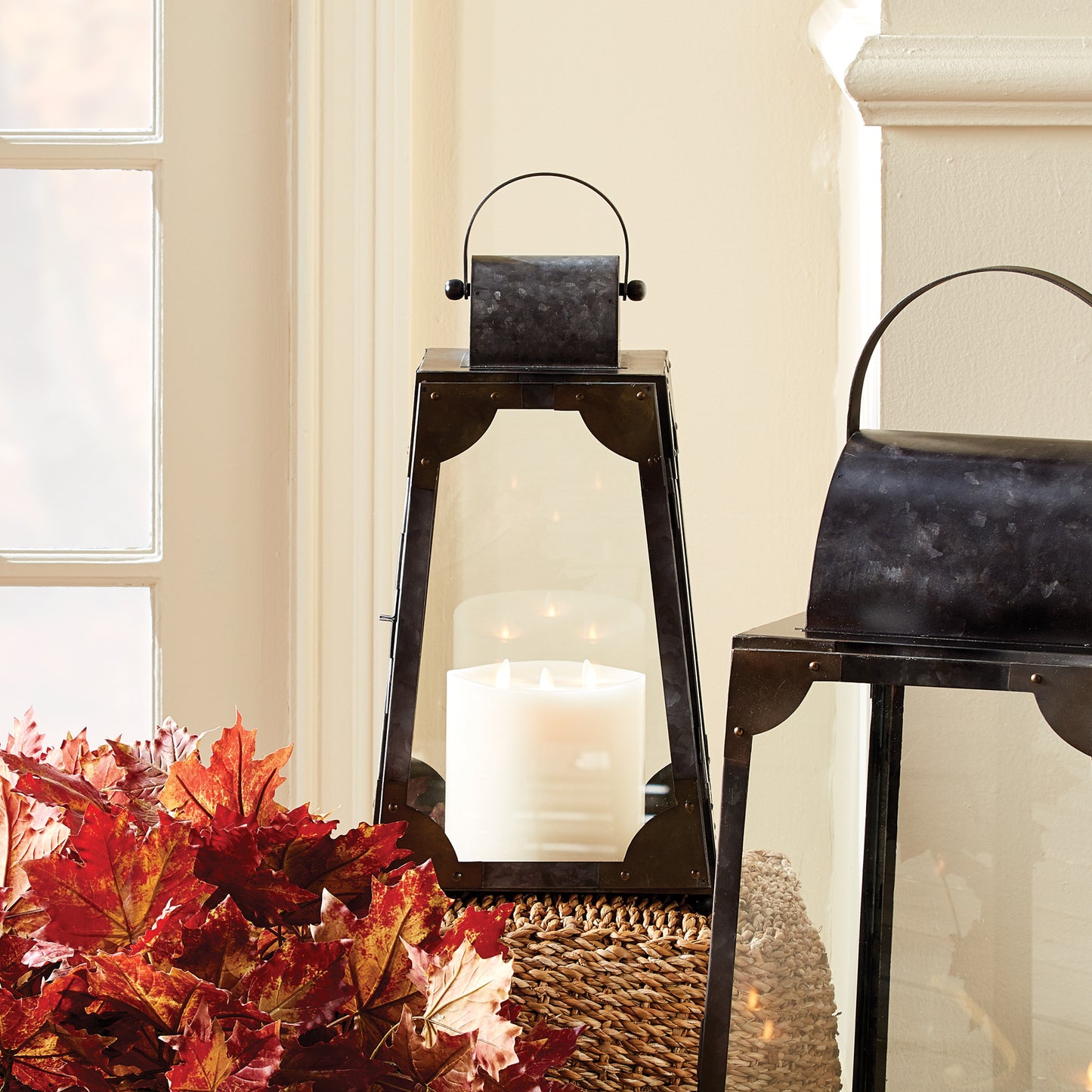 MADERA OUTDOOR LANTERN SMALL
