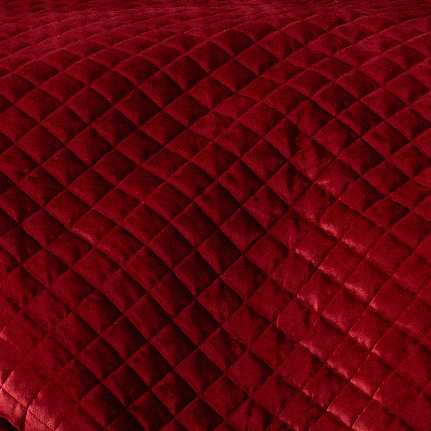 Red Velvet Quilt Set: Red / King/Cal King