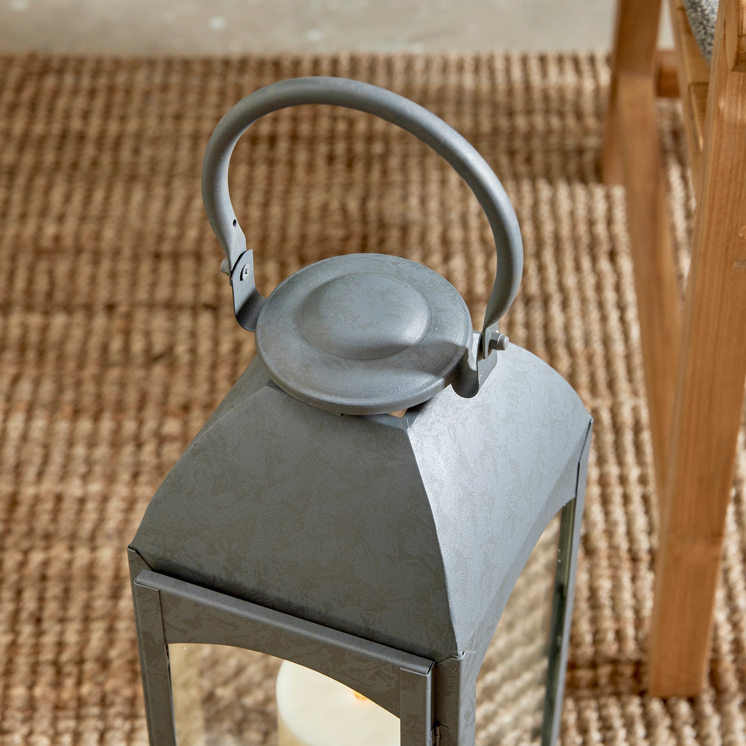 DISCONTINUED Antoinne Outdoor Lantern Large