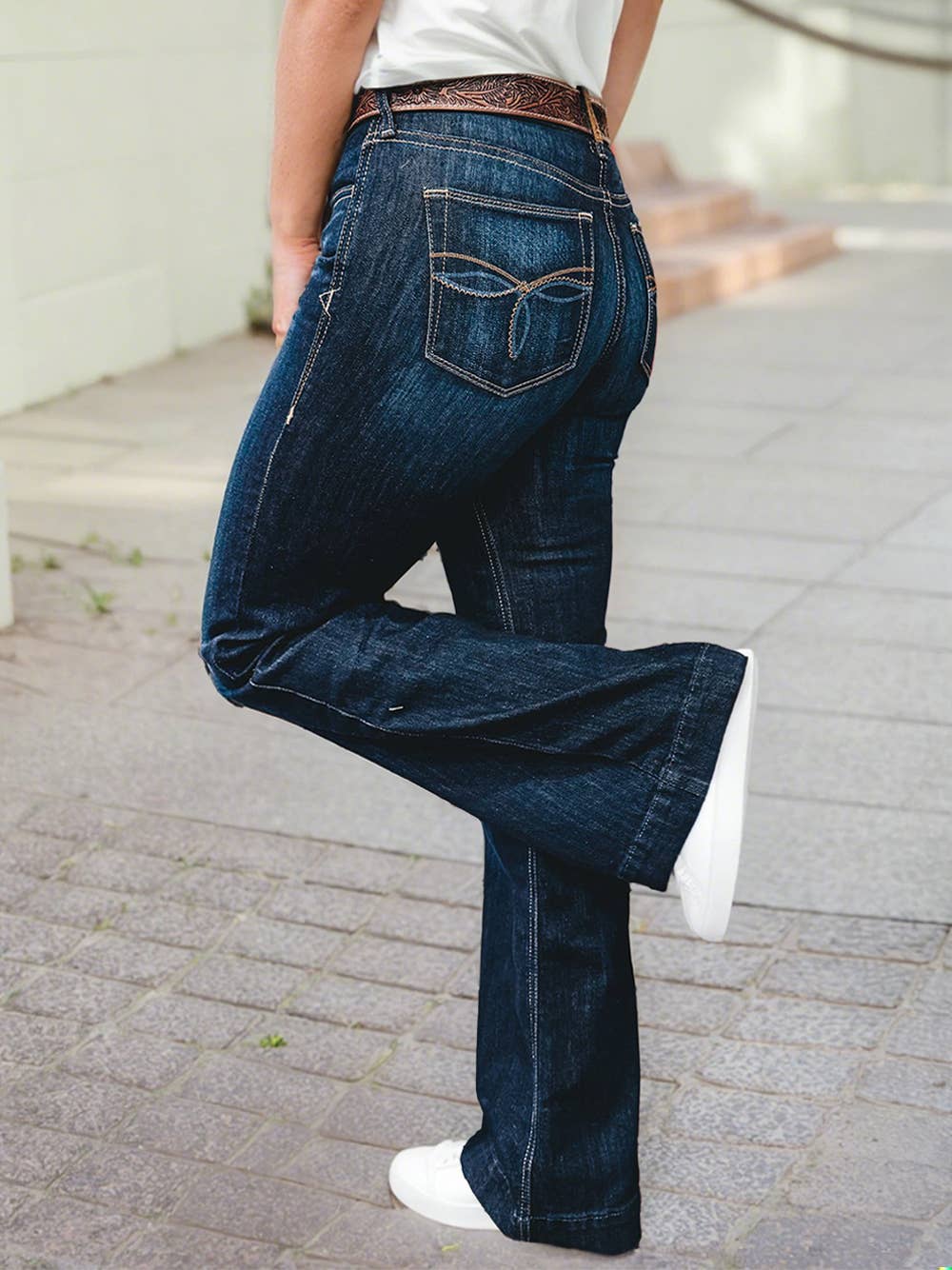 Western Stitch Patched Pocket Bootcut Jeans: Sail Blue / 4