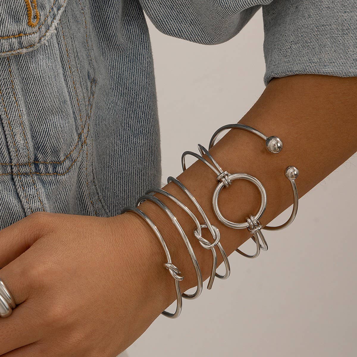 SIMPLE DOUBLE-LAYER HOLLOW KNOTTED OPEN BRACELET_CWMM3101: TYPE9 / (OS) 1