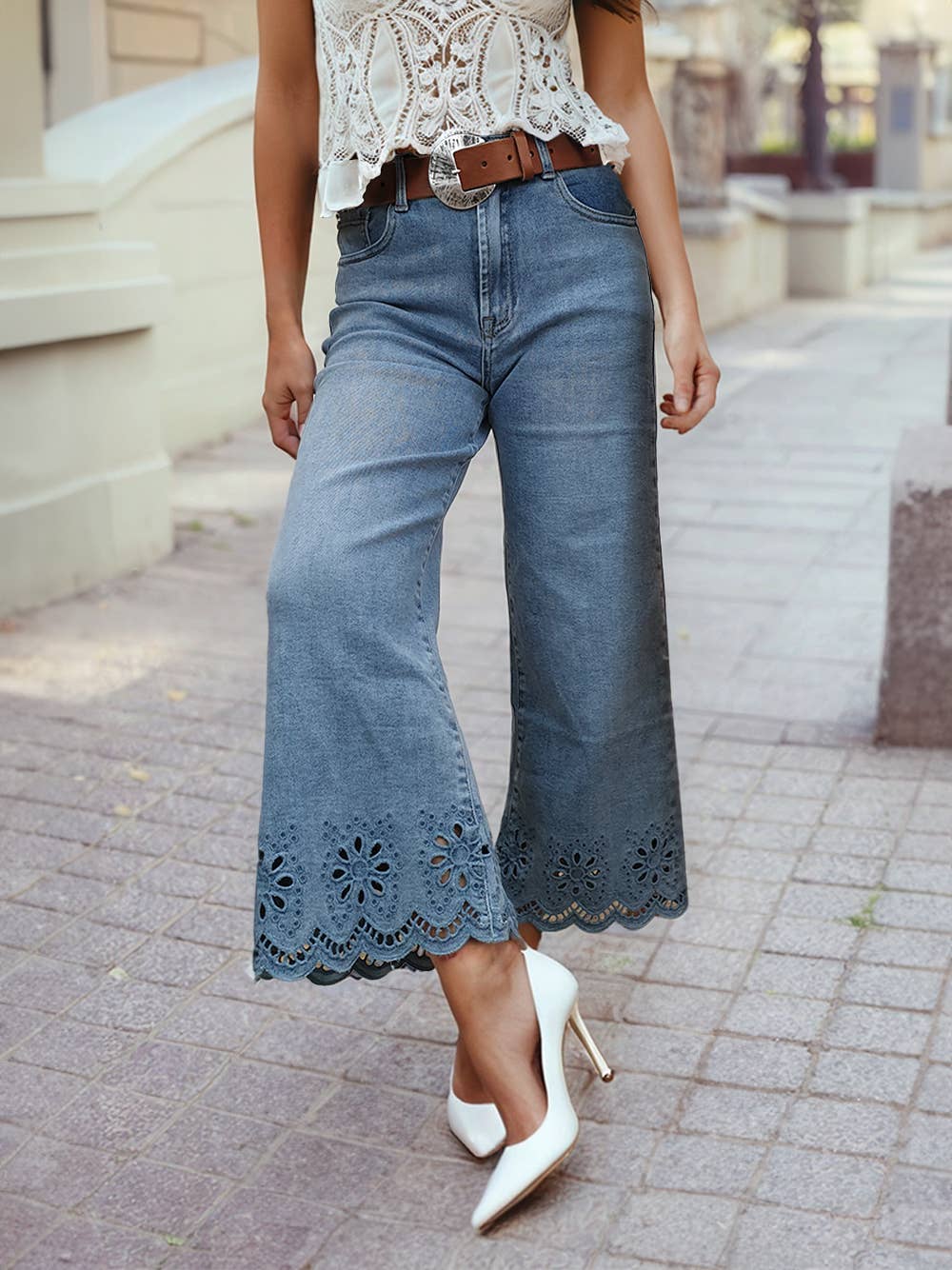 Embroidered Cropped Wide Leg High Waist Jeans: Dusk Blue