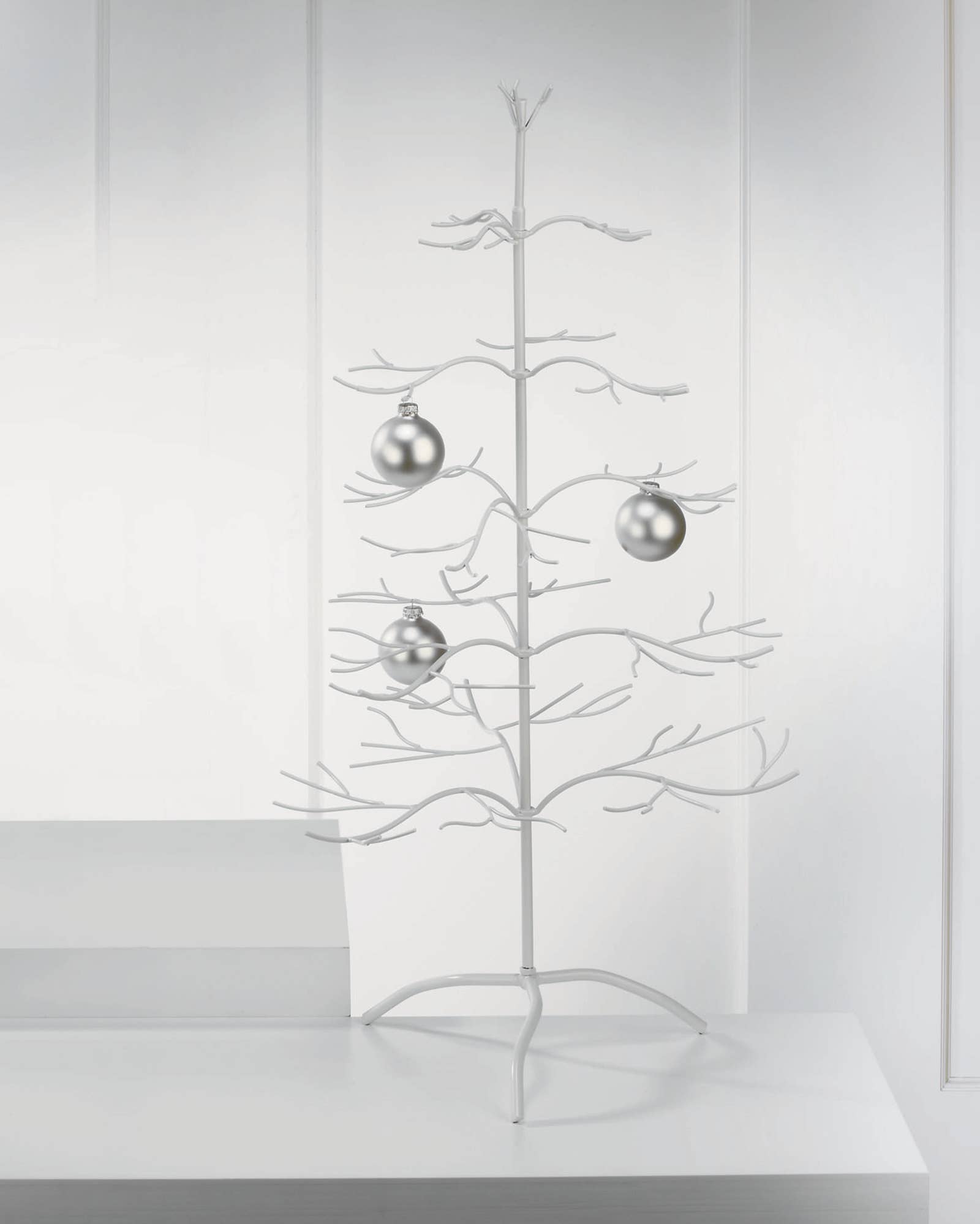 Ornament Trees: White / 36"