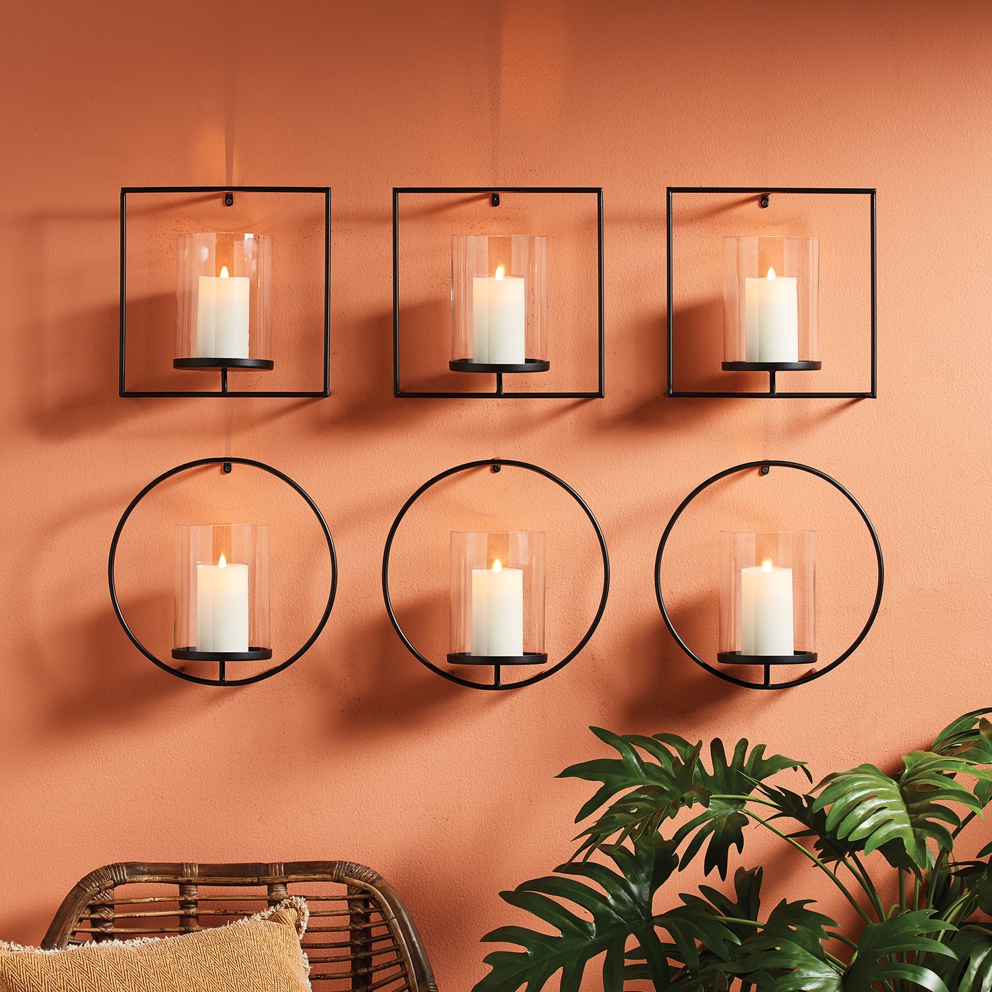 GRAFTON ROUND WALL CANDLEHOLDER