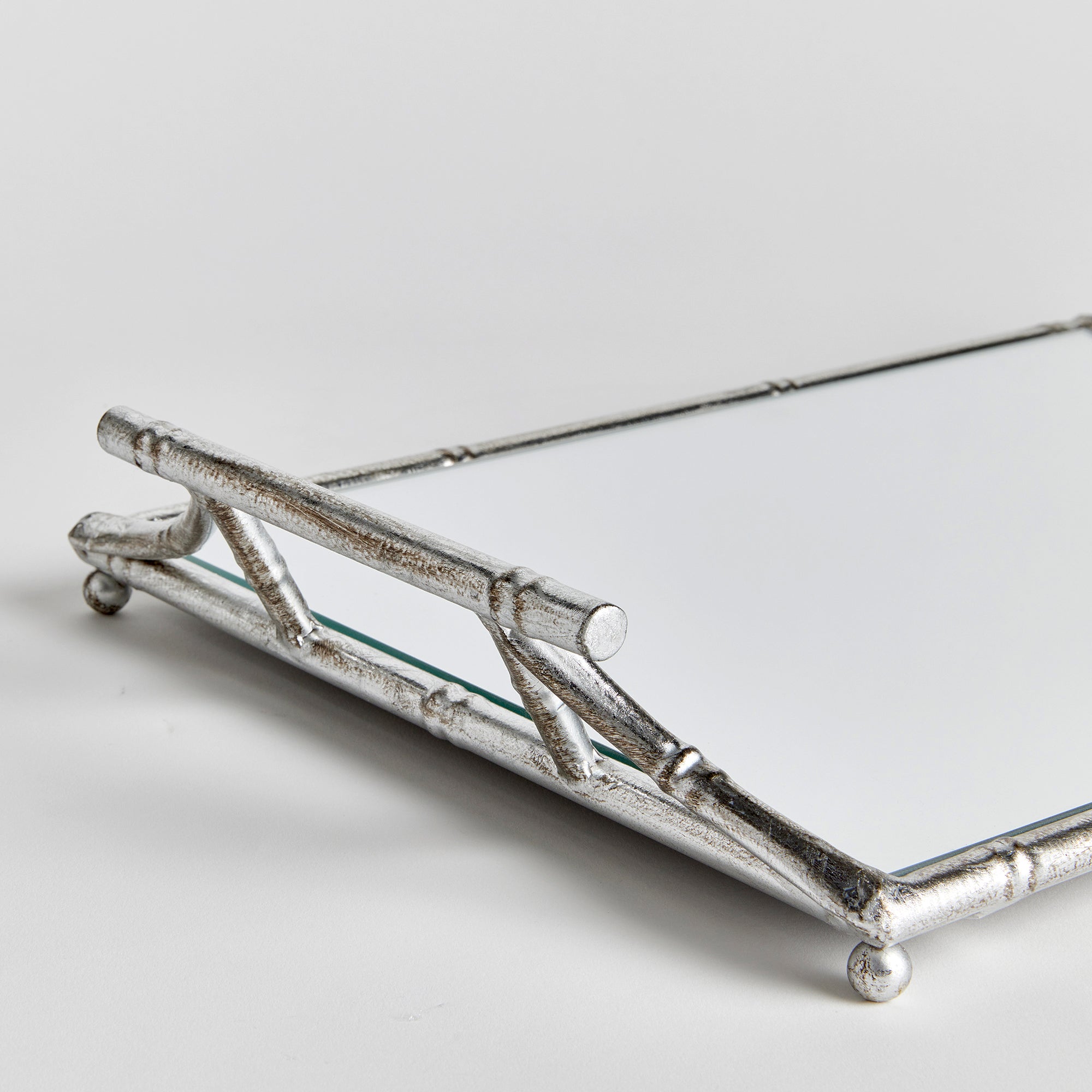 DAPHNE MIRRORED TRAY WITH HANDLES
