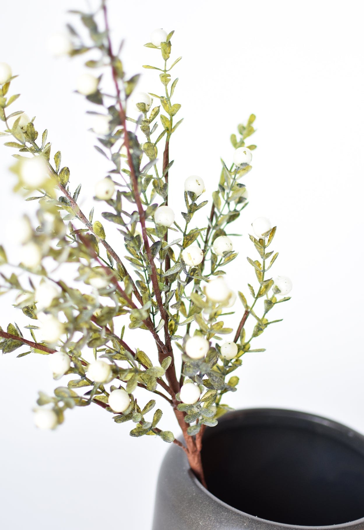21” White Berry Boxwood Greenery Stem