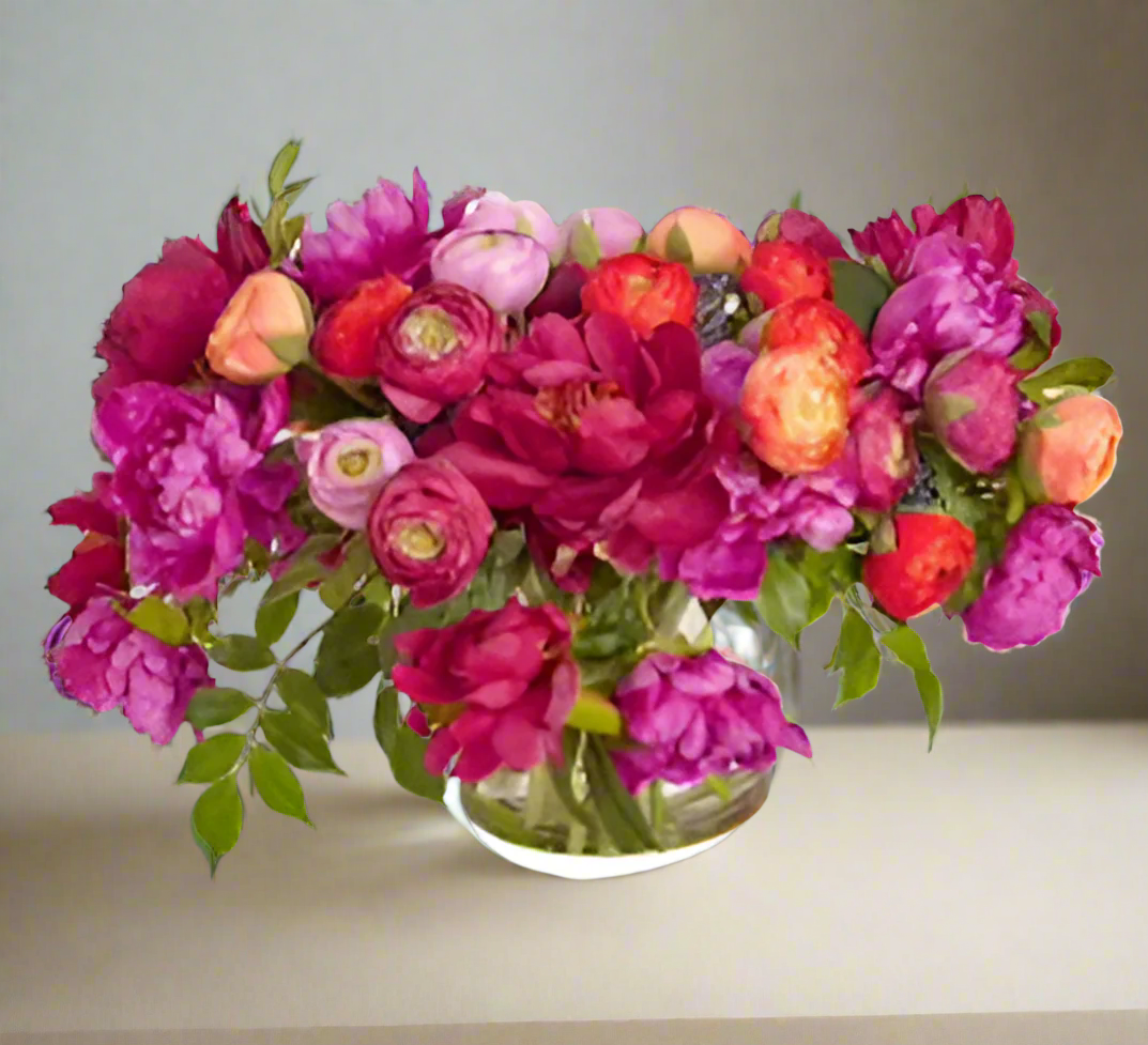 Elegant Ranunculus, Peony & Queen Anne Floral Arrangement in Glass Vase | Luxury Home Decor