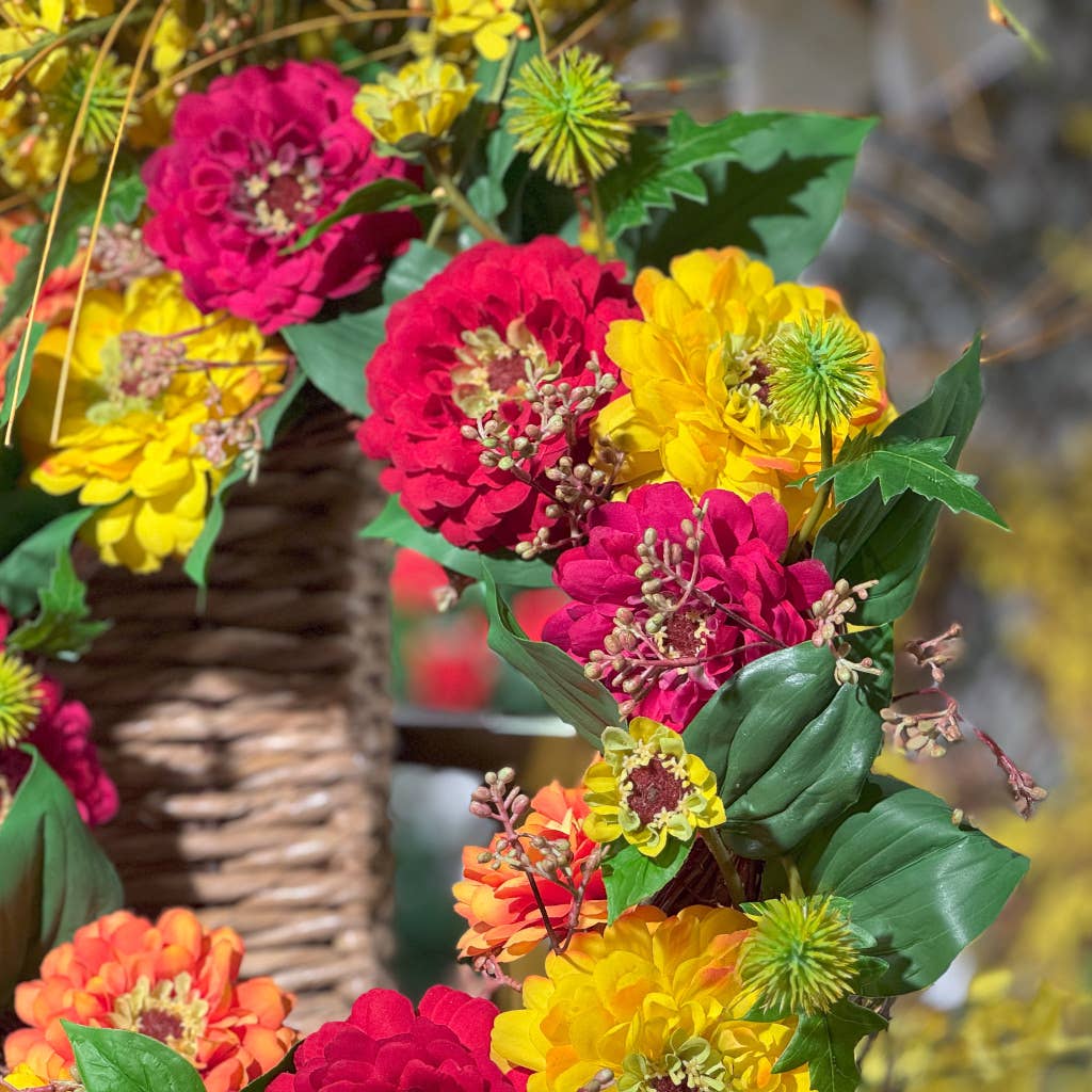Zinnia Garden Wreath - 24 Inch