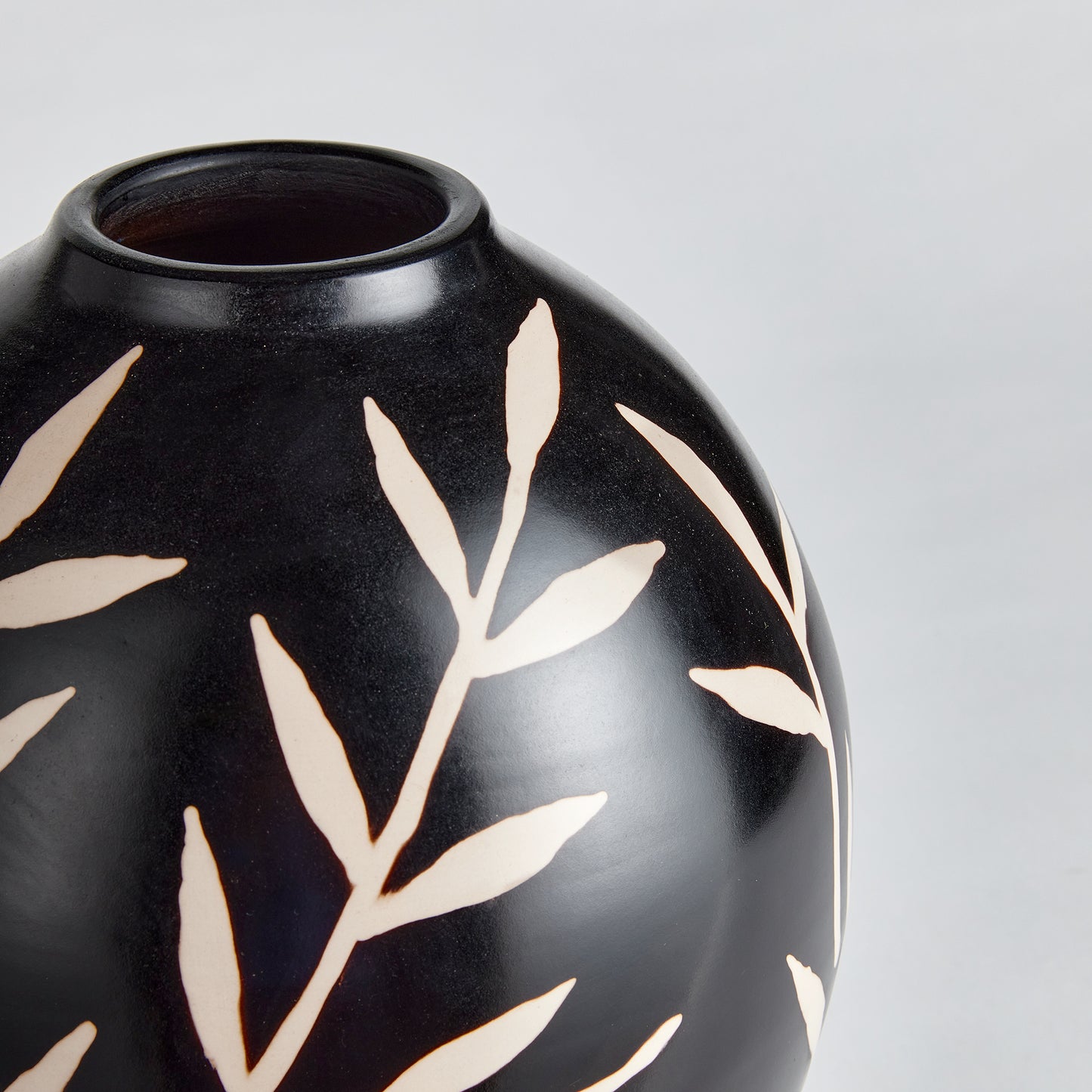 DAYANA VASE LARGE