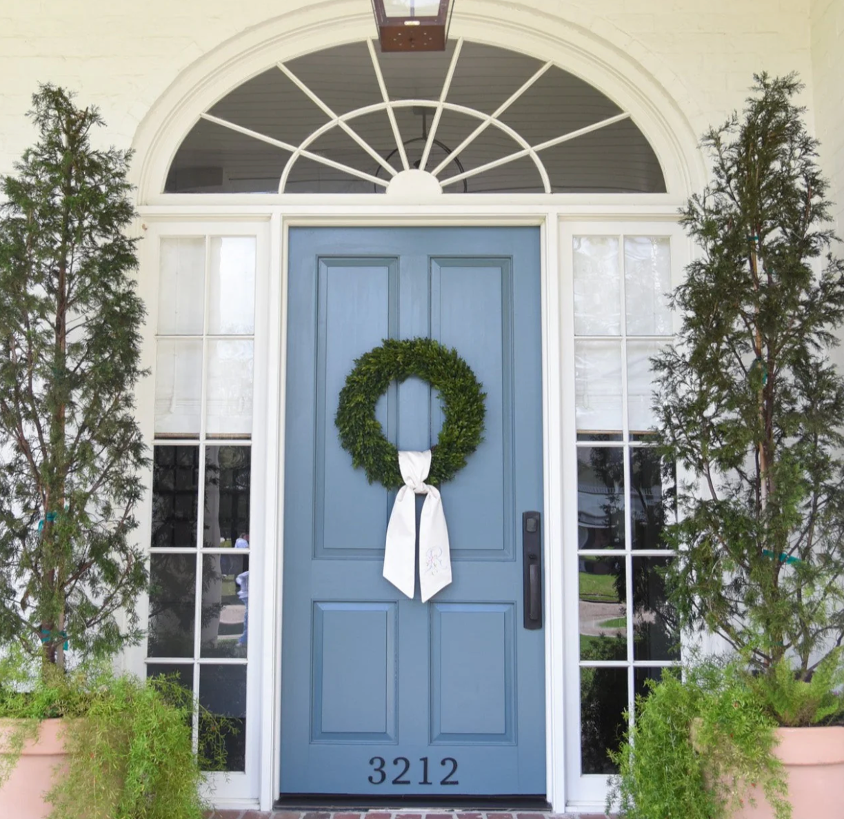 Boxwood Wreath Round 24"