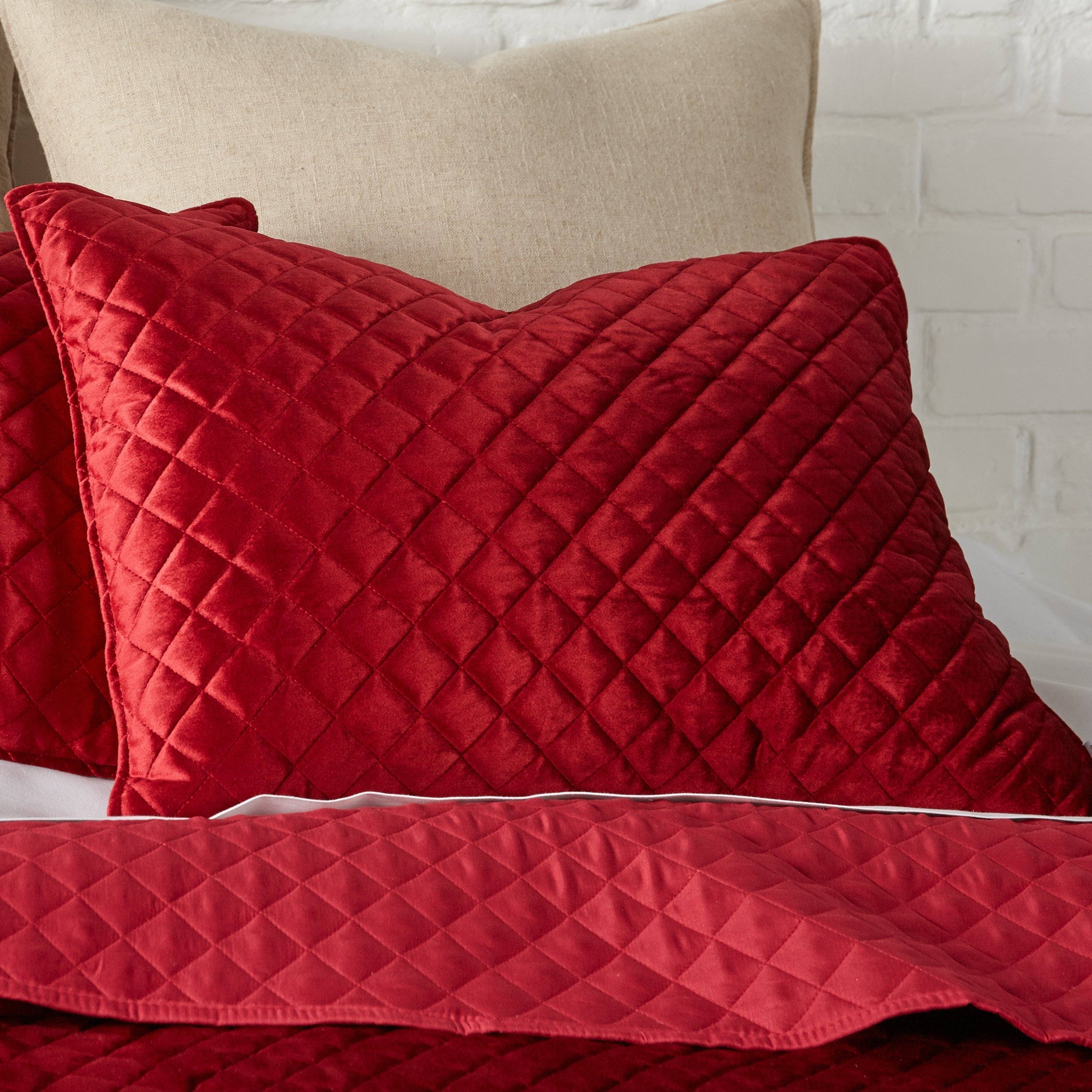 Red Velvet Quilt Set: Red / King/Cal King