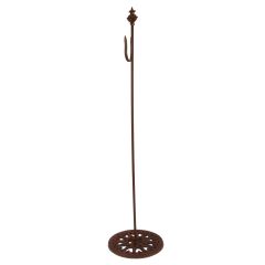 30" Cast Iron Wreath Stand