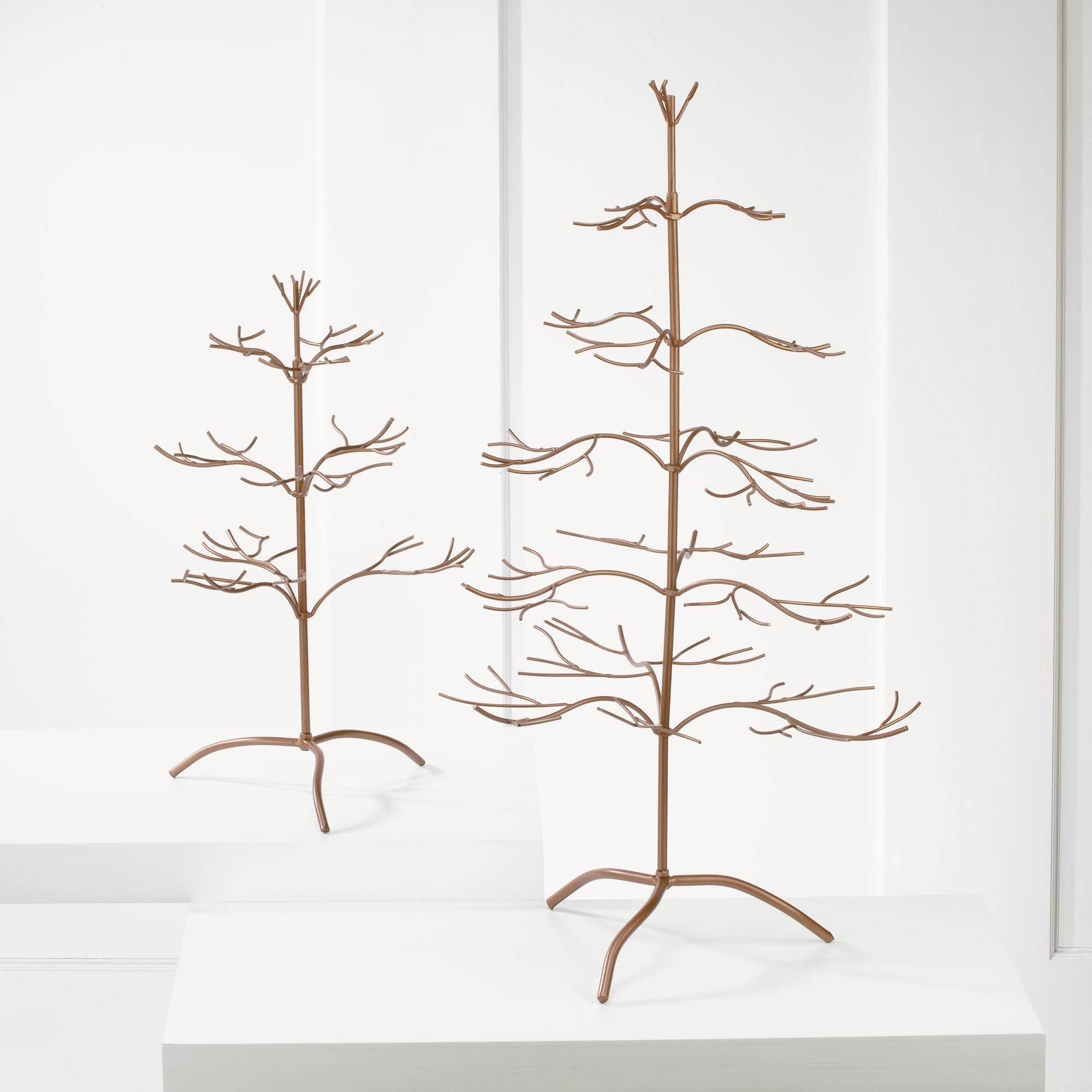 Ornament Trees: White / 25"