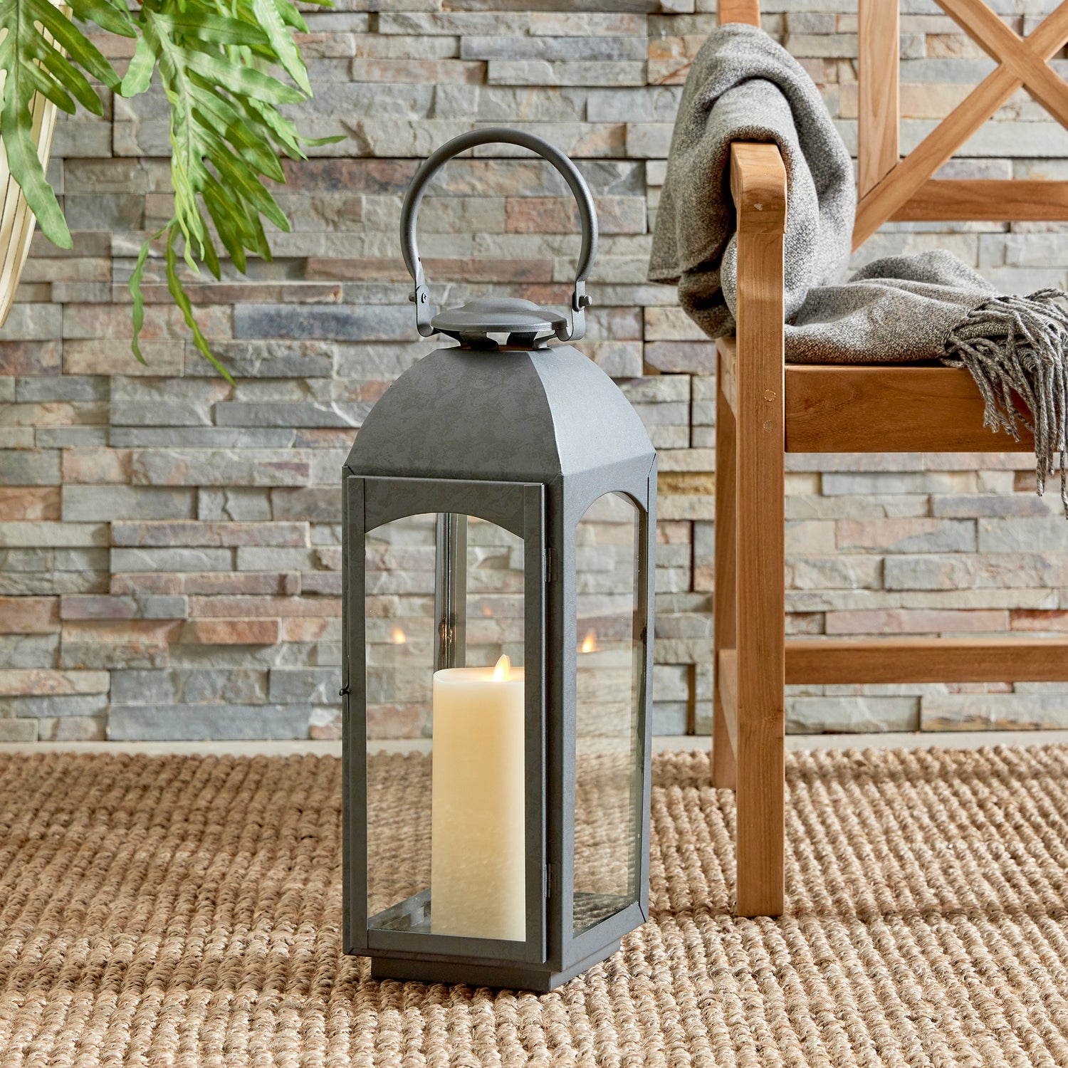 DISCONTINUED Antoinne Outdoor Lantern Large